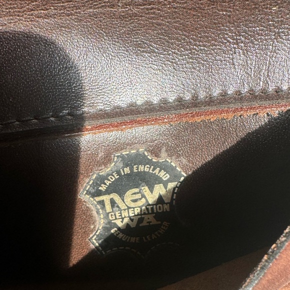 Vintage• Genuine Leather Belt Pouch - Picture 4 of 8